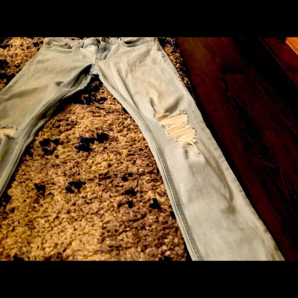 Cotton On super skinny Jeans  (light blue) - Picture 3 of 5